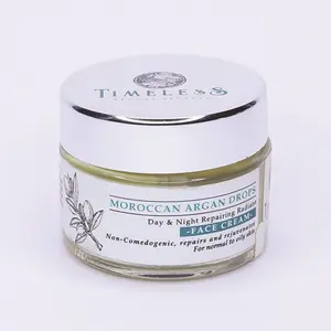 Label privé Crème pour le visage renouvelablel Crème hydratante blanchissante avec protection UV Meilleurs produits ayurvédiques naturels d'Inde