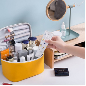 ด้านคุณภาพจัดส่งที่รวดเร็วโลโก้ที่กำหนดเองโพลีเอสเตอร์กระเป๋าเครื่องสำอางสำหรับอเนกประสงค์กำเนิดของเวียดนาม - Product Image 1