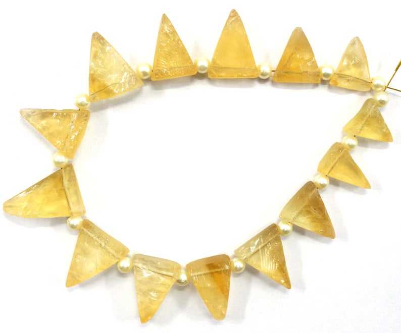 สีเหลือง