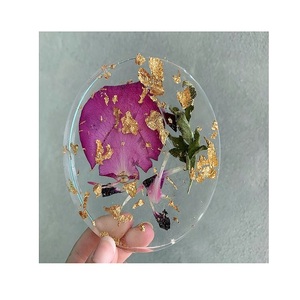 Ensemble dernier modèle de trois sous-verres transparents en verre et résine avec sous-verres de qualité exclusive - Product Image 3