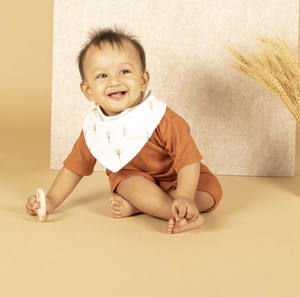 Bavoirs bandana pour bébé en coton biologique 100% bavoirs en silicone imperméables à manches longues avec fermeture à bouton-pression en forme de triangle durable - Product Image 2