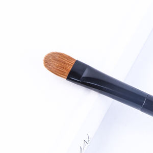 Haute qualité belette <span class=keywords><strong>blaireau</strong></span> <span class=keywords><strong>renard</strong></span> fibre poils d'animaux pinceau de maquillage simple noir ombre à paupières pli détail avec brillant à lèvres - Product Image 6