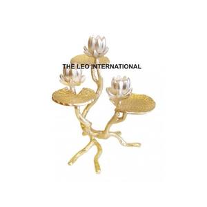 Support à gâteau en résine époxy plaqué or, design en forme de feuille de lotus, pour cupcakes, biscuits et autres friandises - Product Image 1