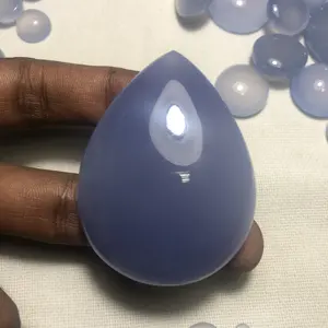 Pedras preciosas azuis naturais de calcedônia Cabochão liso pedras soltas para fazer joias do fabricante Compre agora na loja online