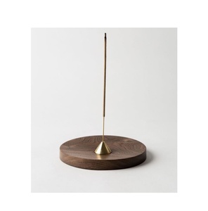 Quemador de incienso de madera para soporte de palo de incienso con soporte de madera Decoración de escritorio para forma hexagonal para la venta - Product Image 2