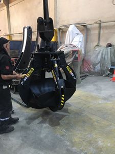 Acoplador de carga de desecho de grapas hidráulicas, grúa puma de la mejor calidad a la venta - Product Image 5