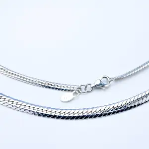 2021高品质平板锤击宝石纯银链条925实心项链，带扣高抛光饰面来自泰国