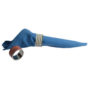 Rond de serviette en métal avec motifs personnalisés pour la décoration de la table à manger, la fête de mariage et les hôtels - Product Image 6