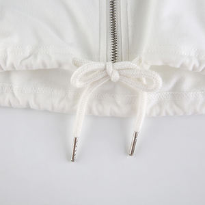 เสื้อฮู้ดดี้แขนยาวคุณภาพสูงสำหรับผู้หญิง สไตล์ไฮสตรีท ปักโลโก้ตามสั่ง ผ้าฟลีซบุขนด้านใน พิมพ์ลายถักแบบครอปสั้น สำหรับฤดูใบไม้ผลิ - Product Image 3