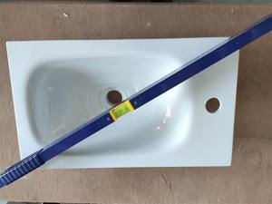 Accesorios de baño de lavabo de losa fundida mineral montado en la pared de un solo orificio moderno 504 - Product Image 2