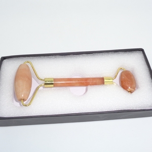 ลูกกลิ้งหินพลอย Aventurine ลูกพีชหินธรรมชาติช่วยต่อต้านริ้วรอยนวดผิวสำหรับดวงตาคอลูกกลิ้งหยกคุณภาพสูง - Product Image 4