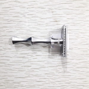 Master Heir-maquinilla De afeitar De doble filo, afeitadora De mango largo para salón De barbería, afeitadora De seguridad - Product Image 1