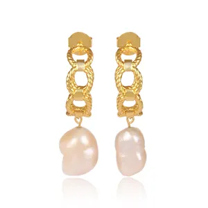 Vergoldete Messing Mode baumeln Ohrringe Schmuck Großhändler natürliche weiße Perle Creolen Ohrringe Lieferant