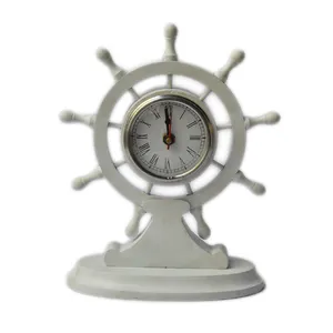 完整的金属船轮形台钟清新品质，涂漆饰面设计桌面装饰白色设计钟