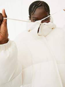 Veste en cuir matelassée ample à manches longues pour femmes, couleurs unies, logo personnalisé, fermeture éclair intégrale, vente en gros, laine écologique - Product Image 3