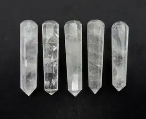 Varinhas de quartzo polidas transparentes, varinhas de cristal polidas ou de cura quartzo para cura
