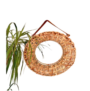Espejo de pared de ratán con forma personalizada, acabado natural, perfecto para el uso decorativo más vendido para colgar en la pared - Product Image 1