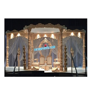 Mandap en fibre d'aspect bois pour mariage hindou, Exclusivité Royaume-Uni, Mandap en fibre pour mariage Gujarati, Mandap en fibre sculpté tendance pour mariage, Malaisie - Product Image 1