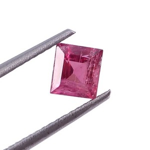8mm Tourmaline rose naturelle à facettes coupe carrée prix de gros pierres précieuses semi-précieuses en vrac fournisseur boutique en ligne maintenant usine - Product Image 1
