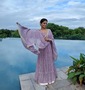 Diseñador Georgette bordado con trabajo hecho a mano lehenga choli con dupatta ropa de boda precio al por mayor Ropa Étnica apparelgarment - Product Image 1