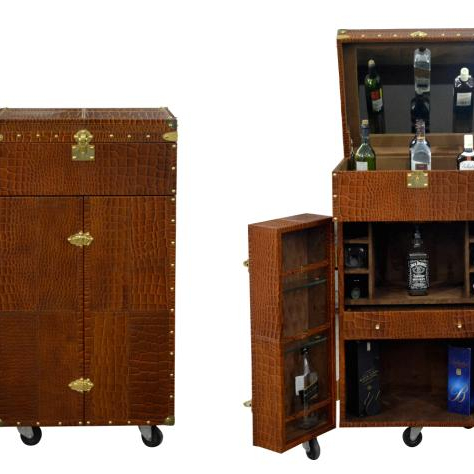 Коричневый крокодиловый брусок