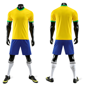 Camiseta de Fútbol para Hombre de Alta Calidad, 100% Poliéster, Malla Sublimada, Secado Rápido, Color Personalizado, Logotipo Personalizado - Product Image 3