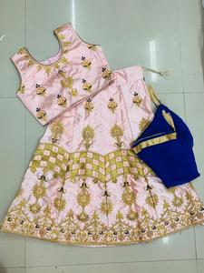 เครื่องแต่งกายงานแต่งที่ได้รับการคัดสรรมากที่สุดชุดงานเย็บปักถักร้อยหนักสำหรับเด็กชุด lehenga choli พร้อมเครื่องแต่งกายราคาถูก - Product Image 3