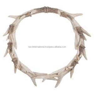 Couronne suspendue pour décoration de noël métal aluminium design bois - Product Image 2