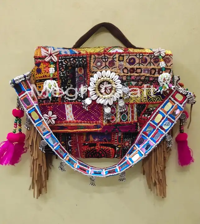 Hand Embroidered Cotton Bag – Kutch Craft Collective