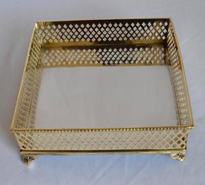 Vantage Premium Latón Nuevo Diseño Brillante Pulido Bandeja Cuadrada moderna y elegante bandeja hecha a mano para la decoración del hogar y el uso de la cocina - Product Image 4