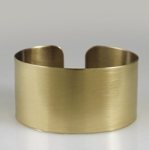 Bracelets de manchette en laiton plaqué or en métal robuste fait à la main Bracelet brut en argent cuivre or couleurs pour les cadeaux de mariage - Product Image 5