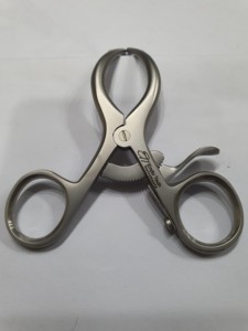Écarteurs Gelpi 14cm 16cm Instrument chirurgical et vétérinaire orthopédique à retenue automatique 3-1/2" - Product Image 3