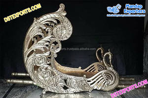 Nuevo Doli/Palki de Madera para Bodas de Diseño, Artesanía Antigua en Plata, Doli de Boda, Último Modelo de Doli/Palki de Madera Tallada en Plata para Bodas - Product Image 2