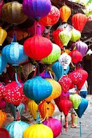 Hoi an Vietnam 35cm Bambus Seiden laternen Mix Form Farbe Hochzeits lampe Beleuchtung Ideen Neue Design Tassen Form für Geschenke Verpackung