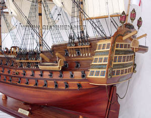 Gbs — saucière en bois de victoire, présentoir en canelles, modèle de bateau en bois - Product Image 5