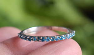 Anillo de piedras preciosas de Diopside cromado para mujer, banda de plata de ley a la moda, diseño de lujo, joyería a un precio asequible - Product Image 3