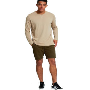 T-shirt à manches longues et short de Jogging pour homme - Product Image 3