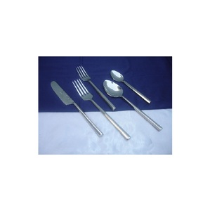 Cubiertos de diseño de restaurante de lujo Juego de cubiertos de viaje portátil de acero inoxidable y metal con ESTUCHE DE REGALO Cubiertos de lujo de arco iris - Product Image 2