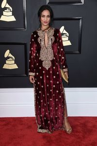 -Branché-belle HEAVY--EMBROIDERY sur longue KURTA, pantalon avec main ZARDOZI travail --- pour la fête/quotidien BASE = 2021 - Product Image 2