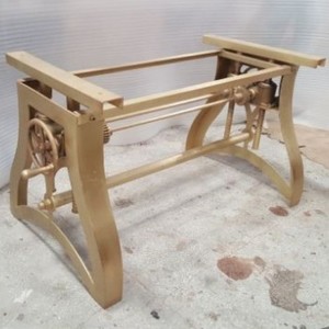 Base de Mesa Ajustable Industrial de Hierro Industrialux con Manivela para Uso en Restaurantes de Hoteles - Product Image 2
