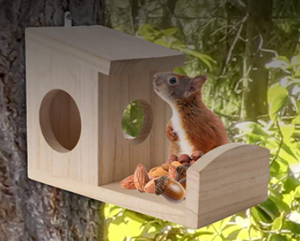 Casa para Mascotas de Madera de Pino Sólido de Vietnam, Ecológica, Ajustable, para Exteriores, con Paneles Laterales de Plástico en Forma de Tronco de Árbol, Técnica Pulida - Product Image 3