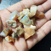 Pierres brutes de turquoise naturelle de qualité supérieure, certifiées IGI, prix raisonnable, formes et tailles variées