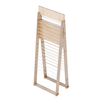 Étagère de présentation sur pied en bois massif Esposit, design personnalisé, finition couleur personnalisée, logo personnalisé, fabriqué en Italie pour les tapis