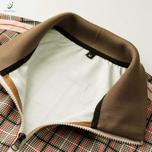 Chándal con cuello levantado para hombre con logotipo personalizado 2022, ropa de entrenamiento de manga larga con capucha de alta calidad en diferentes colores para invierno - Product Image 3