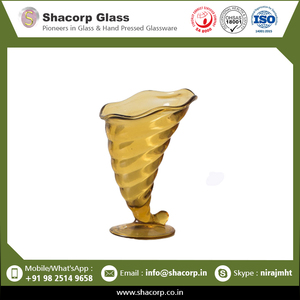 Nouveau vase en verre décoratif de jardin extérieur à vendre - Product Image 6