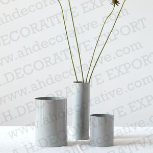 Florero cilíndrico moderno martillado Metal plata hecho a mano ligero florero de mesa para sala de estar decoración de boda y fiesta - Product Image 6