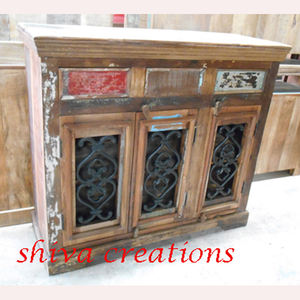 Armoire d'affichage et de stockage traditionnelle en bois massif rétro vintage pour le salon et l'hôtel - Product Image 4