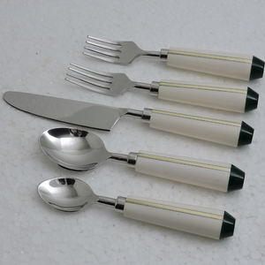 Ensemble de couverts de cuisine en acier inoxydable, résine et pierre de marbre avec poignée ronde et design moderne - Product Image 6