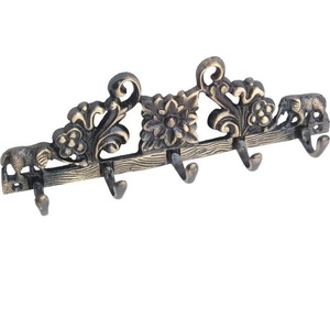Crochet mural pour ustensiles de cuisine et salle de bain Crochet mural fait à la main décoratif en métal de finition antique - Product Image 1