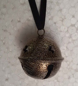 Pequeño adorno navideño de cascabeles de hierro dorado para decoración colgante del hogar y relleno de medias - Product Image 6